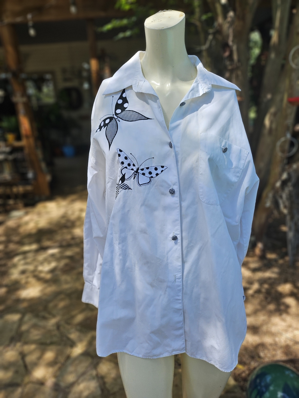 Unmarked Classic White Applique Butterflies Button-Down Cotton Blouse Shirt L